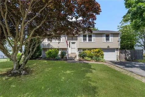 30 Lock Lane Portsmouth RI 02871