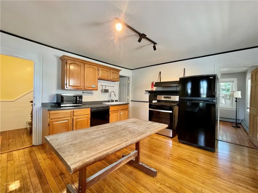 42 44 East Transit Street Providence RI 02906