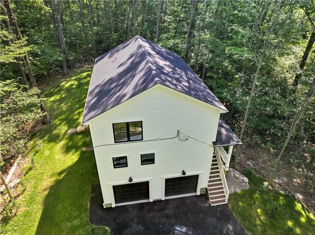 172 Pine Swamp Road Cumberland RI 02864