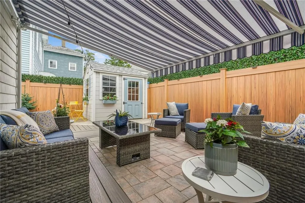 381 Wood Street Bristol RI 02809