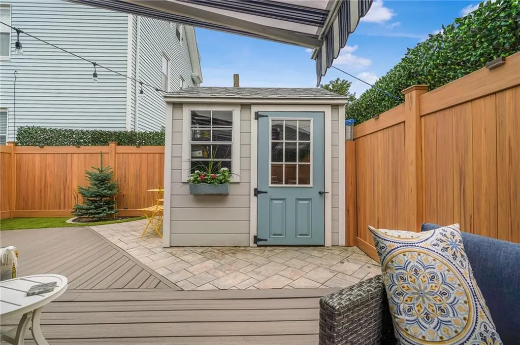 381 Wood Street Bristol RI 02809