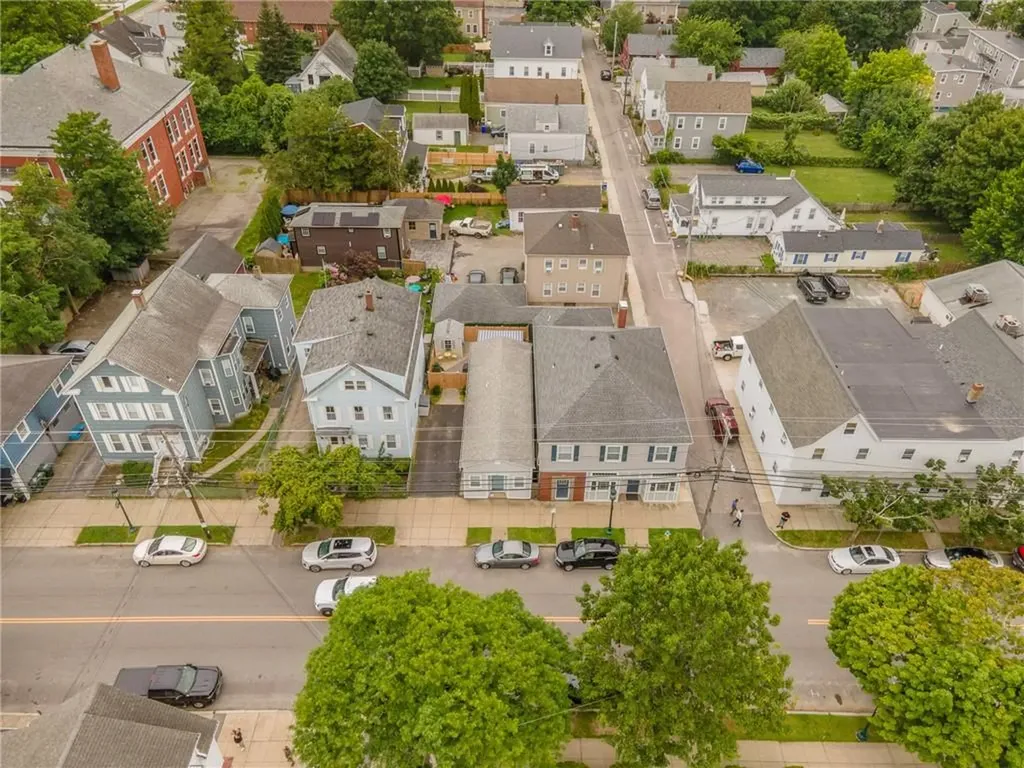 381 Wood Street Bristol RI 02809