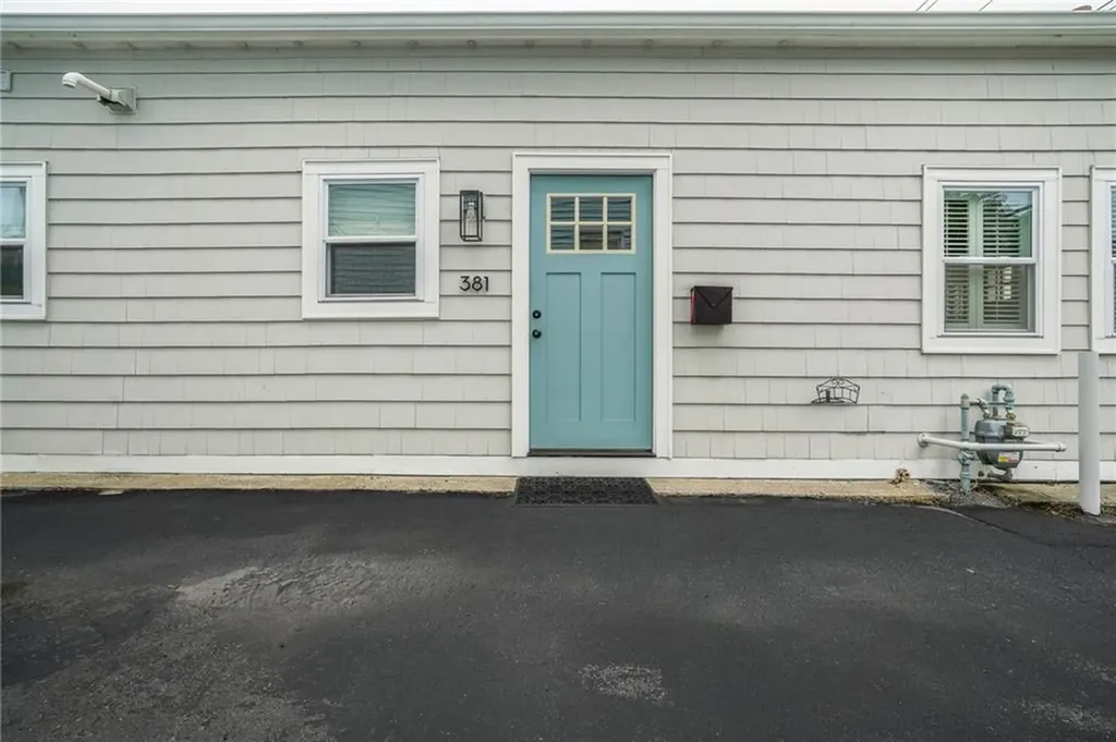 381 Wood Street Bristol RI 02809