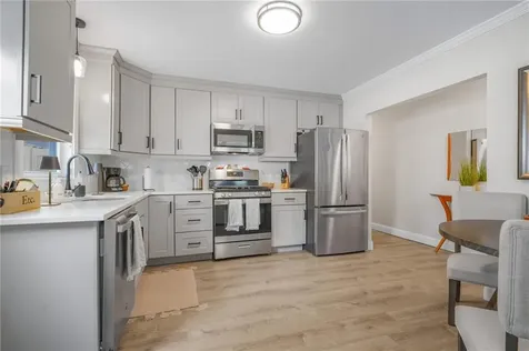 381 Wood Street Bristol RI 02809