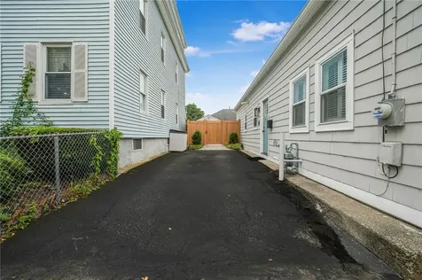 381 Wood Street Bristol RI 02809