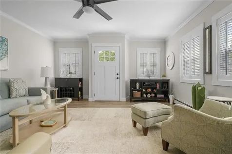 381 Wood Street Bristol RI 02809
