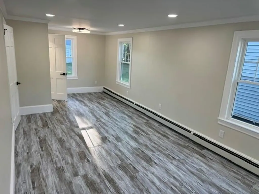 49 Metropolitian Park Drive East Providence RI 02915