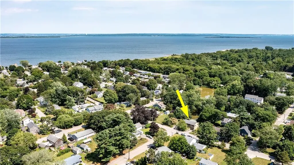 41 Mount View Avenue North Kingstown RI 02852