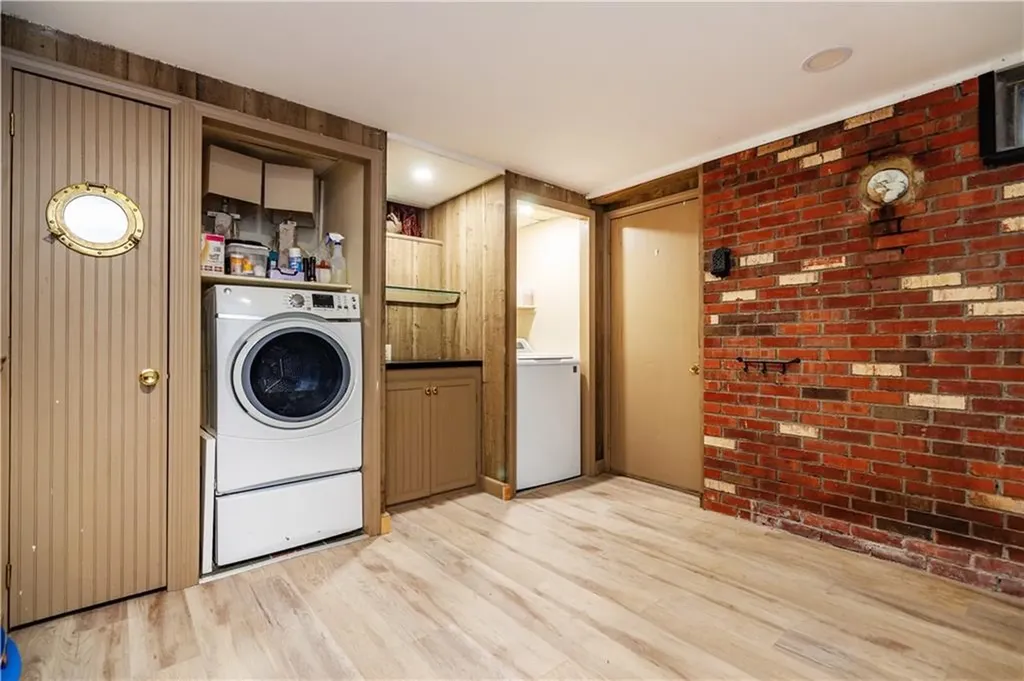 41 Mount View Avenue North Kingstown RI 02852