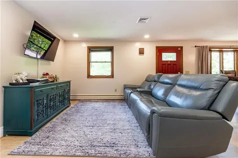41 Mount View Avenue North Kingstown RI 02852