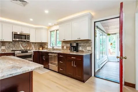 41 Mount View Avenue North Kingstown RI 02852