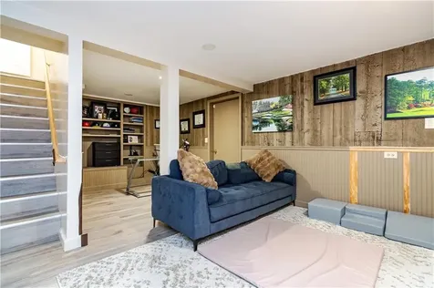 41 Mount View Avenue North Kingstown RI 02852