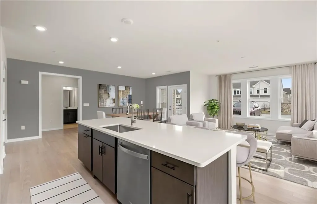 141 East Point Drive East Providence RI 02916