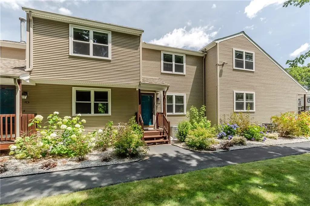 351 New London Avenue Warwick RI 02886