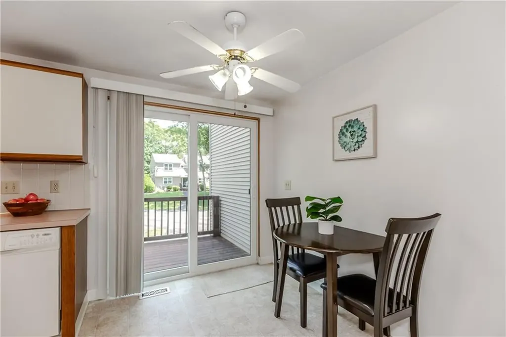 351 New London Avenue Warwick RI 02886