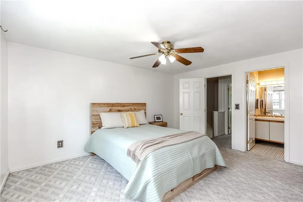 351 New London Avenue Warwick RI 02886