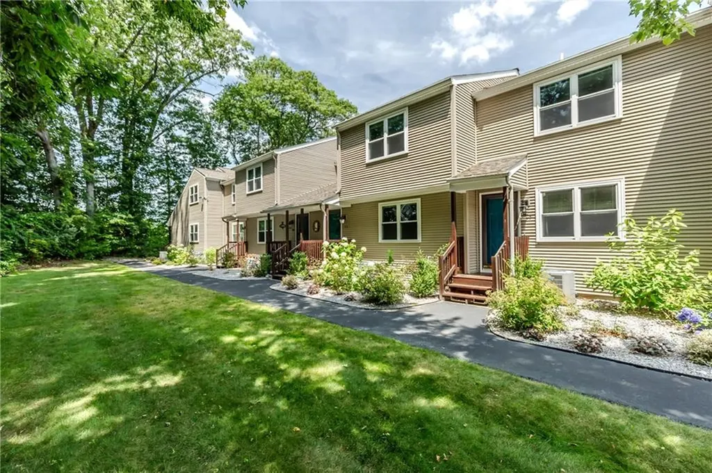 351 New London Avenue Warwick RI 02886