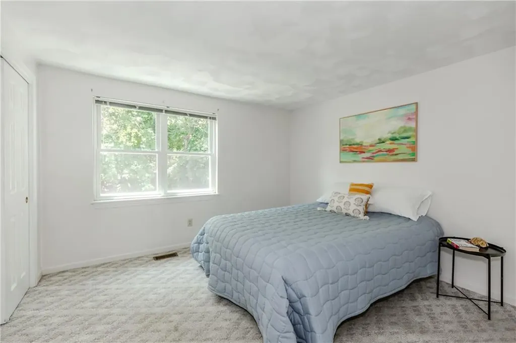 351 New London Avenue Warwick RI 02886