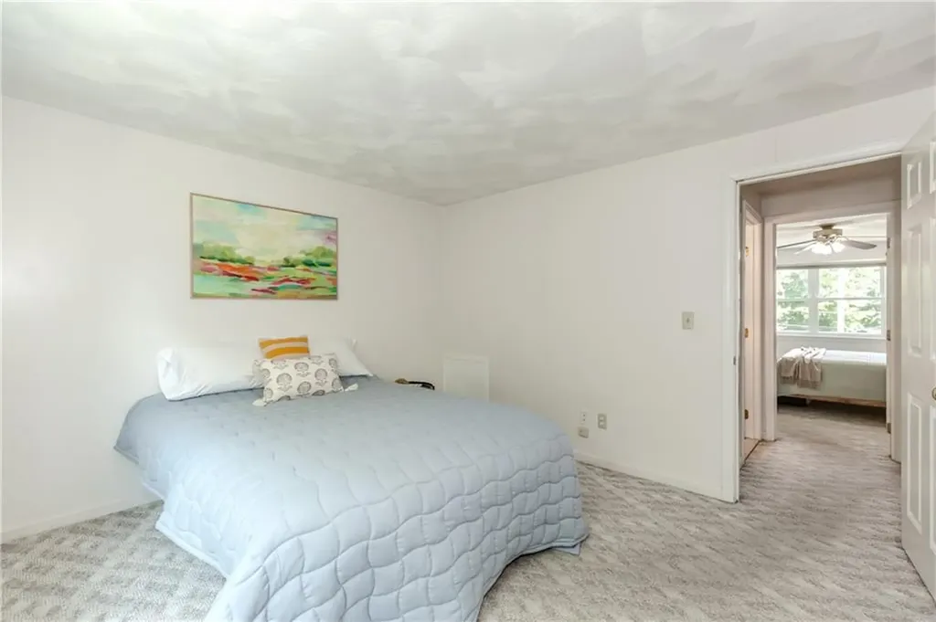 351 New London Avenue Warwick RI 02886