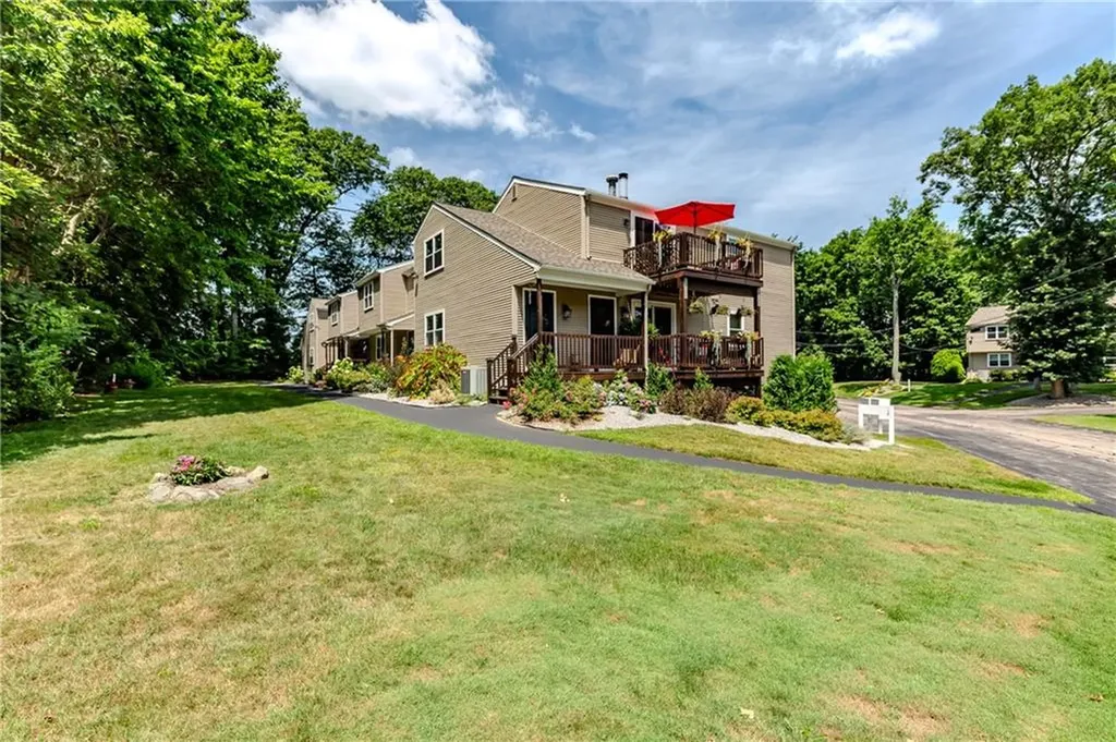 351 New London Avenue Warwick RI 02886