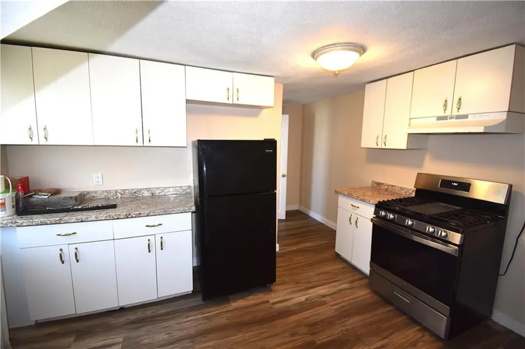 272 Unit 2 Nahatan Street Norwood MA 02062