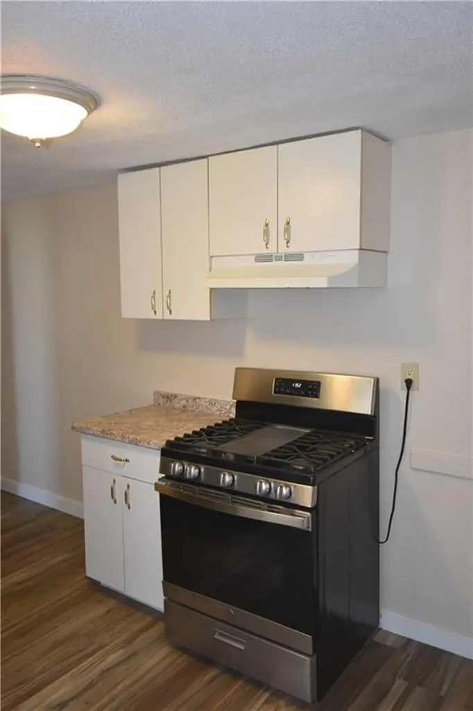 272 Unit 2 Nahatan Street Norwood MA 02062