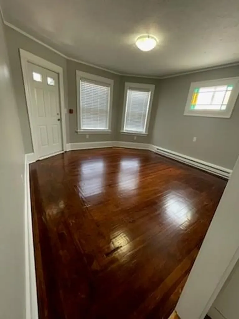706 Front Street Woonsocket RI 02895