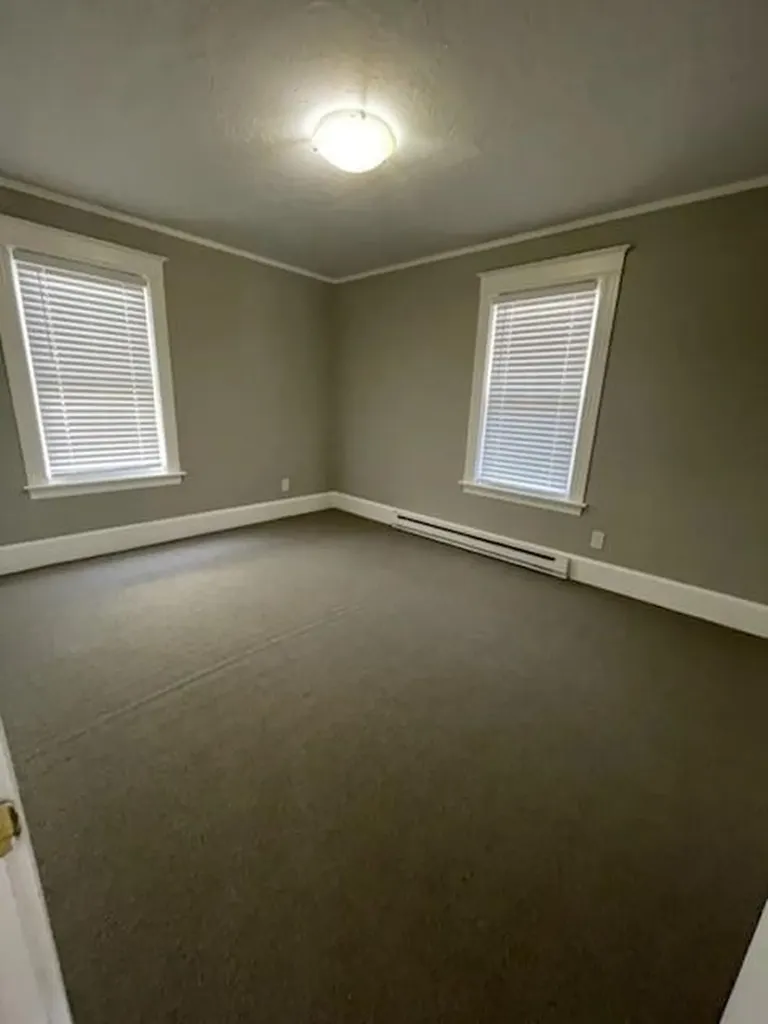 706 Front Street Woonsocket RI 02895