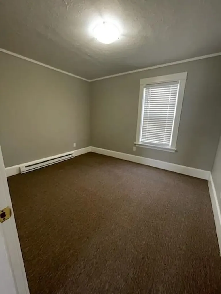706 Front Street Woonsocket RI 02895