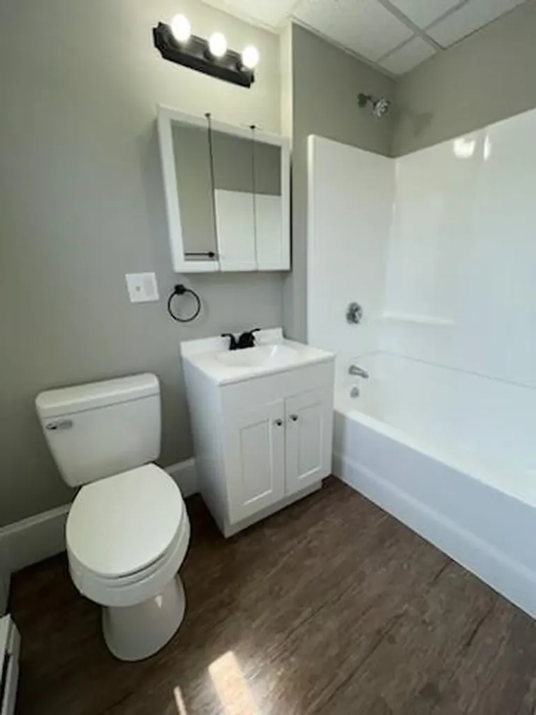 706 Front Street Woonsocket RI 02895