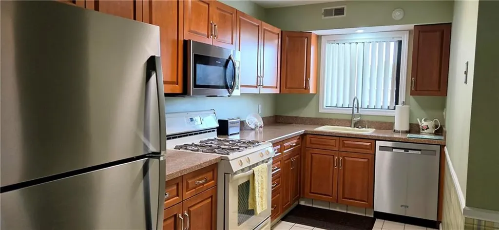 650 East Greenwich Avenue West Warwick RI 02893