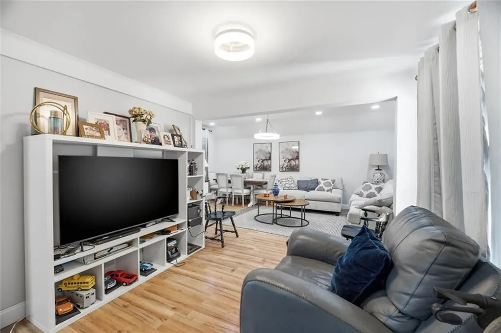 170 Beckwith Street Cranston RI 02910