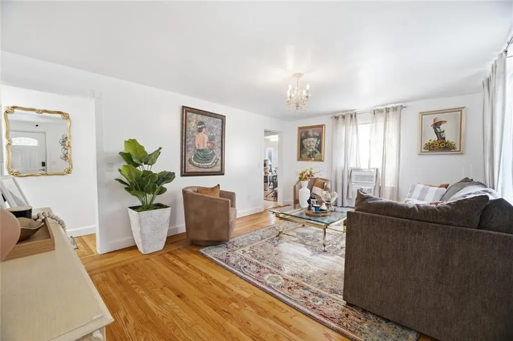 170 Beckwith Street Cranston RI 02910