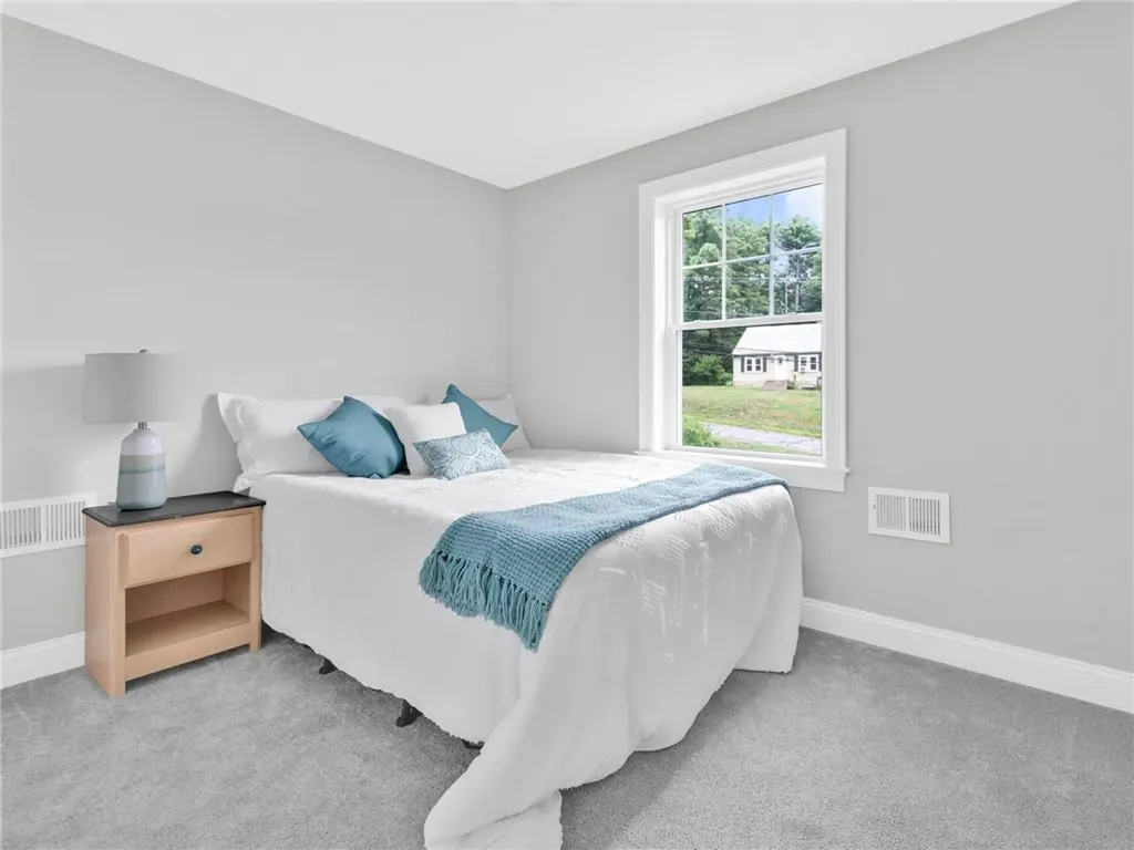 124 Mount Pleasant Road North Smithfield RI 02896