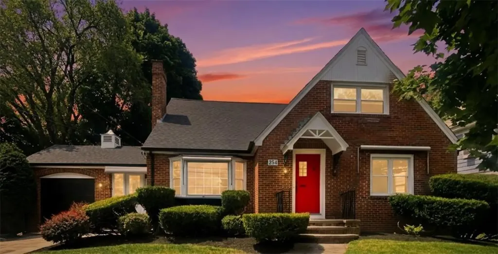 254 Mount Pleasant Avenue Providence RI 02908