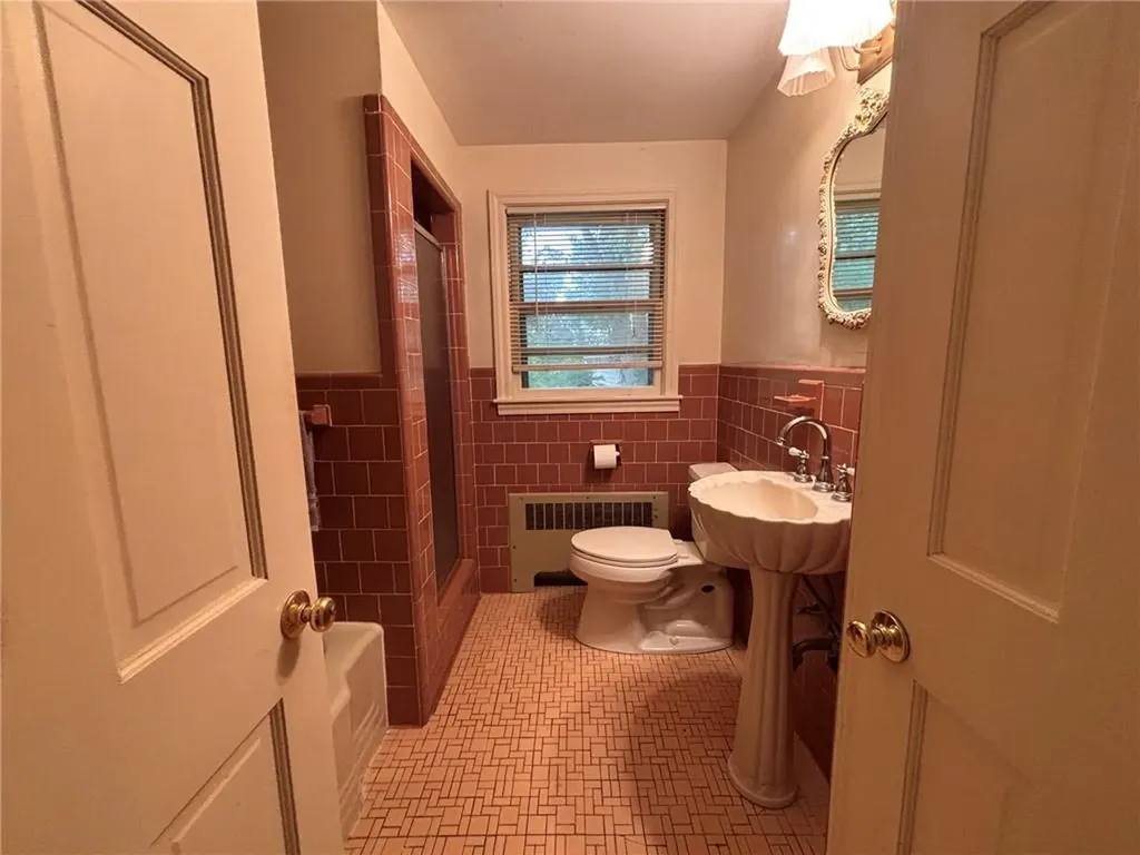 66 Bokar Street Warwick RI 02886