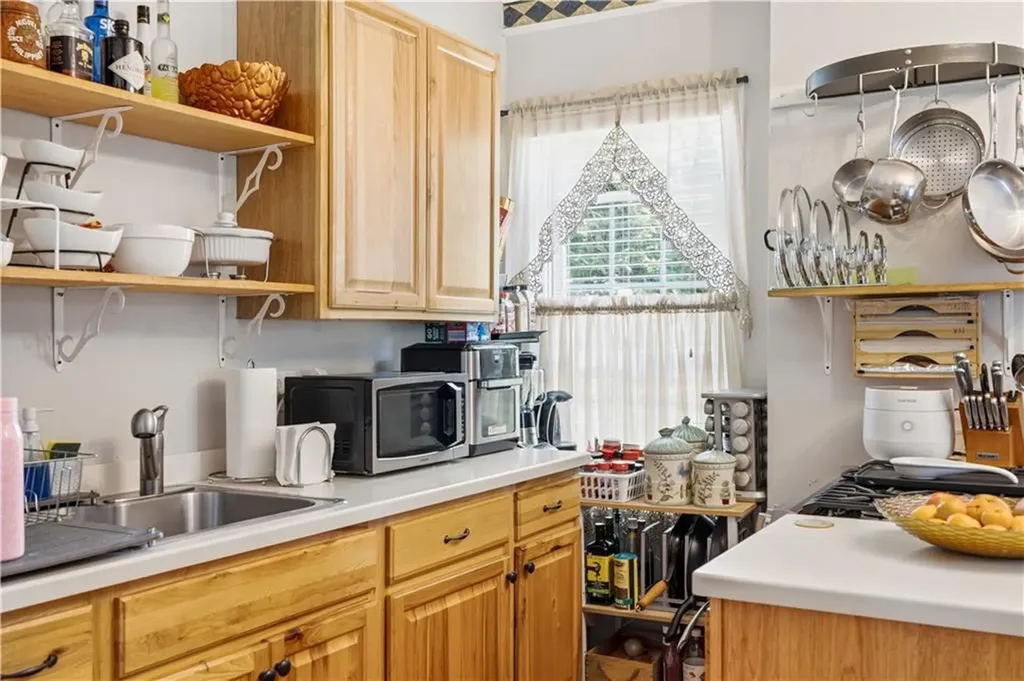 507 Summer Street Woonsocket RI 02895