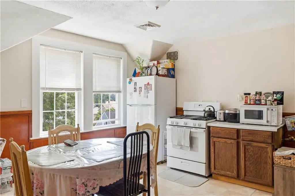 507 Summer Street Woonsocket RI 02895