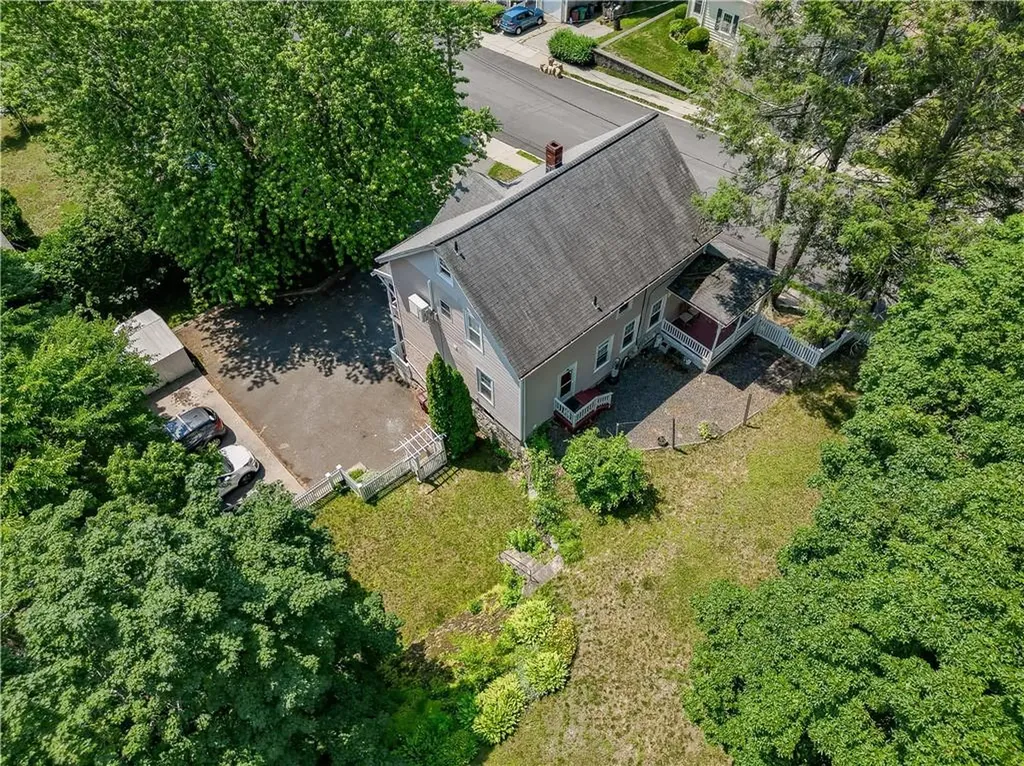 507 Summer Street Woonsocket RI 02895