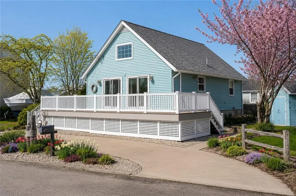 24 Redwood Drive Narragansett RI 02882