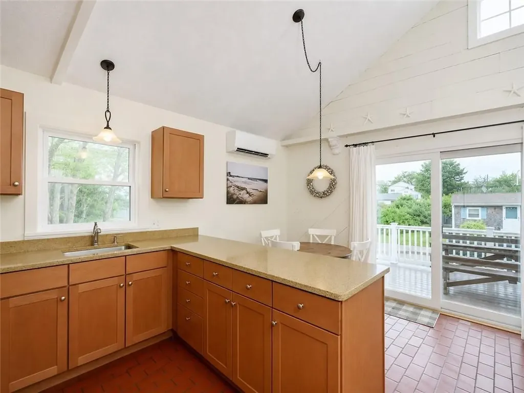 24 Redwood Drive Narragansett RI 02882