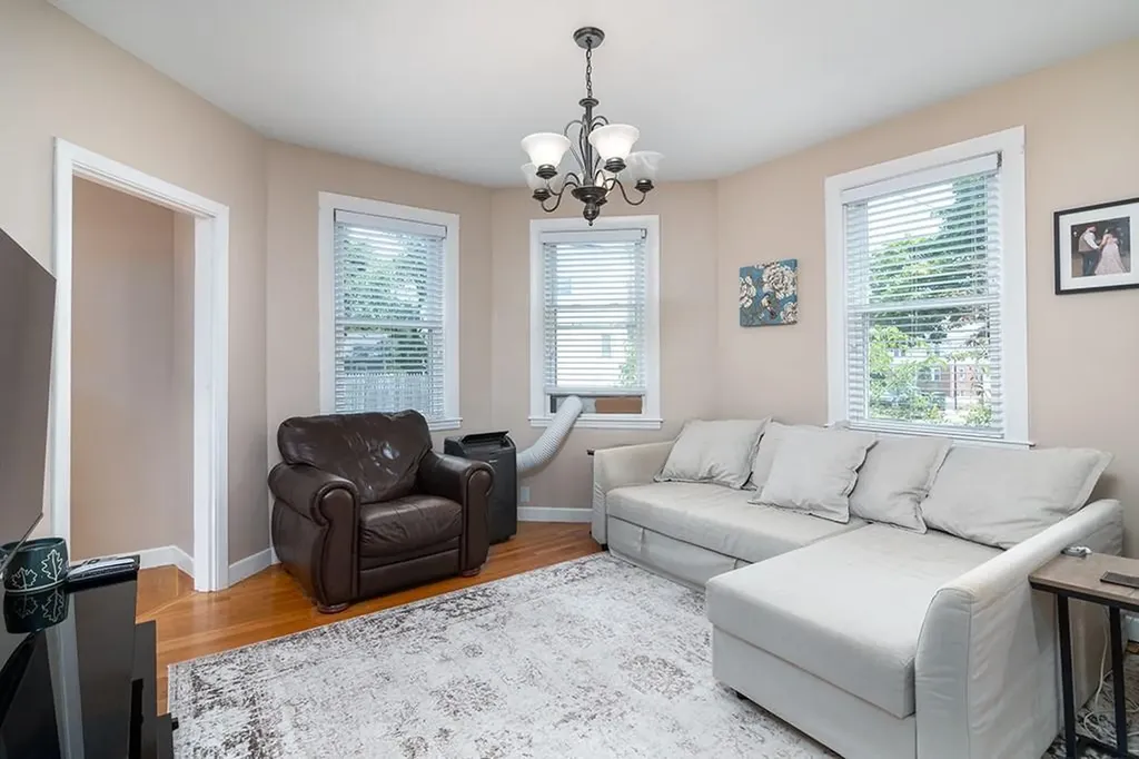 16 Sherwood Street Cranston RI 02920