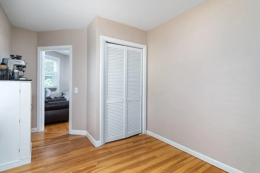 16 Sherwood Street Cranston RI 02920