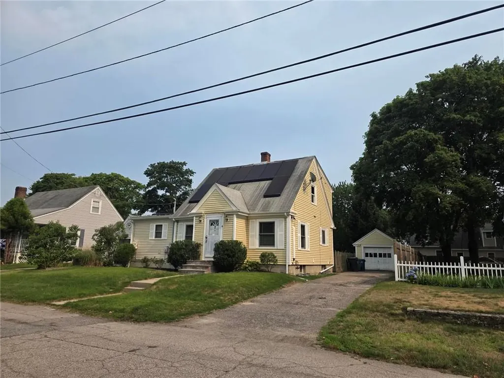 86 Sevilla Avenue Warwick RI 02889