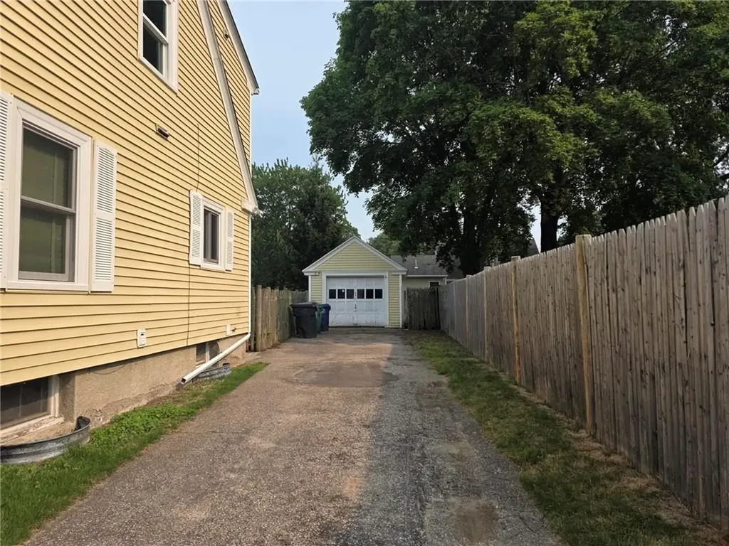 86 Sevilla Avenue Warwick RI 02889