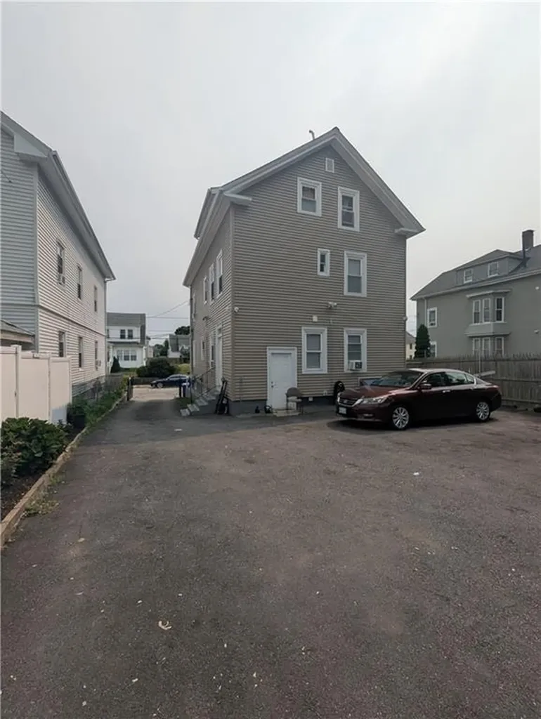 123 Laban Street Providence RI 02909