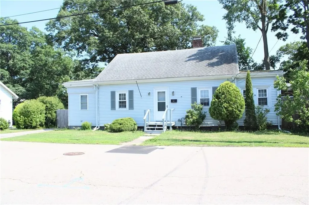128 Fern Street Warwick RI 02889