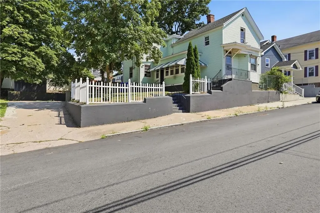 119 Chatham Street Providence RI 02904
