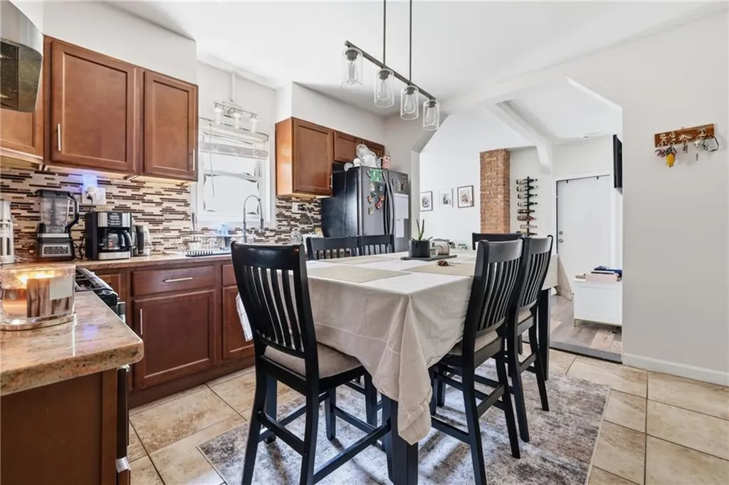 119 Chatham Street Providence RI 02904