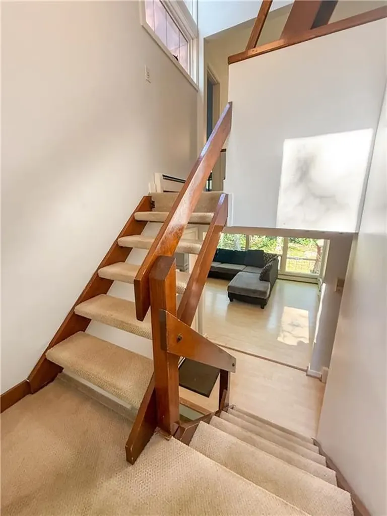 466 Greenbush Road Warwick RI 02818